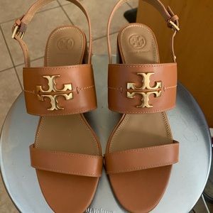Like new Tory Burch sandals